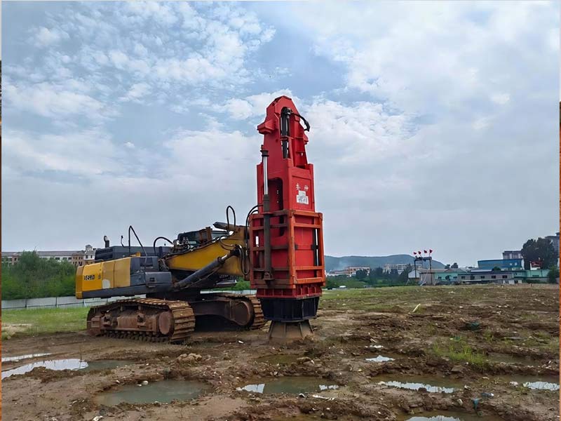 HC240 Rapid Impact Compaction Machine - 240 kJ Hydraulic Impact Compactor