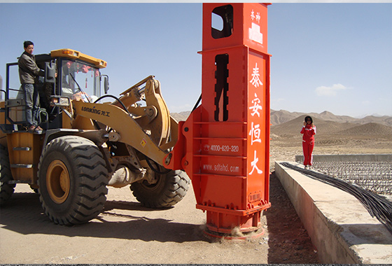 HC60 rapid impact compaction in the construction of Sanli Expressway