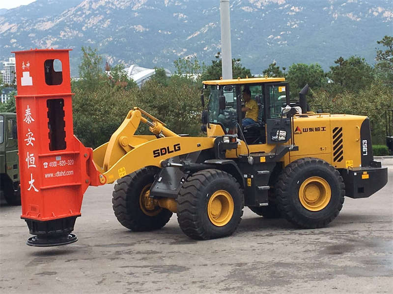 The Rapid Impact Compaction is installed on the loader