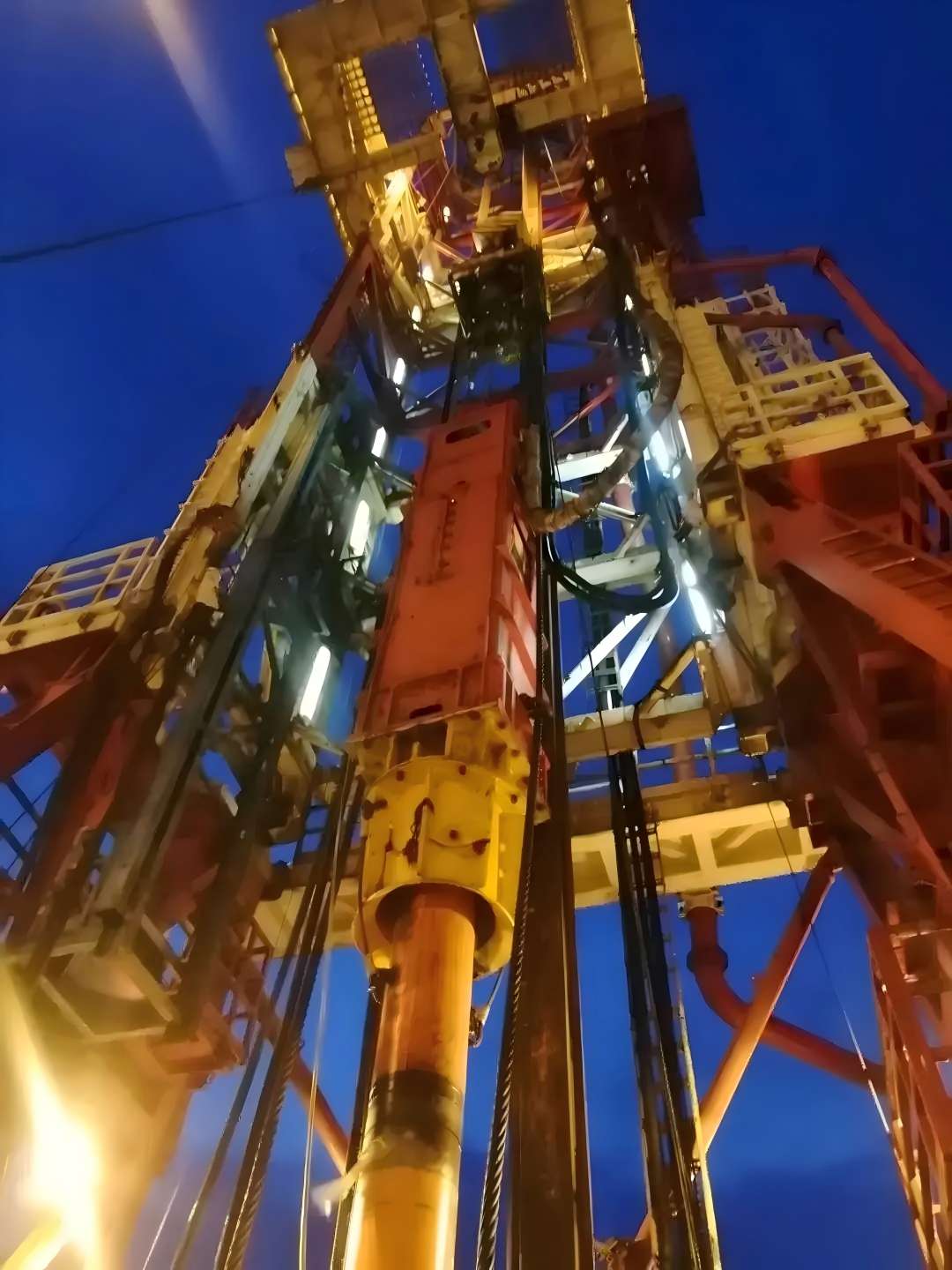 Hydraulic Pile Hammer